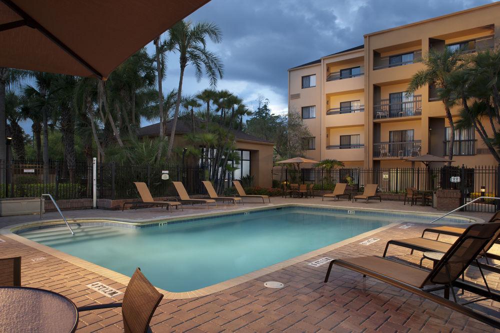 Courtyard Tampa Westshore/Airport Exterior photo