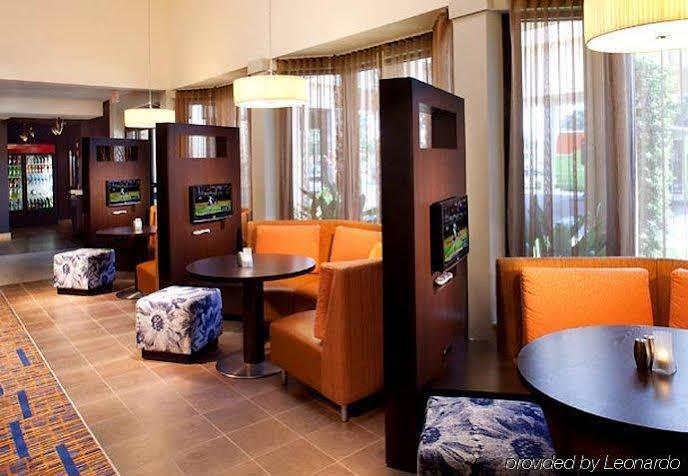 Courtyard Tampa Westshore/Airport Exterior photo
