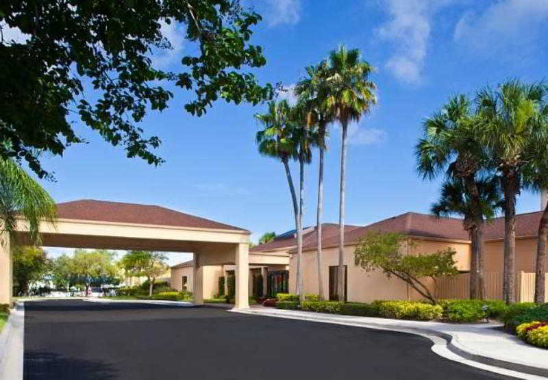 Courtyard Tampa Westshore/Airport Exterior photo